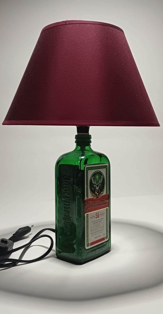 03_HerbHunter_Jaggermeister_bottlelamp_side