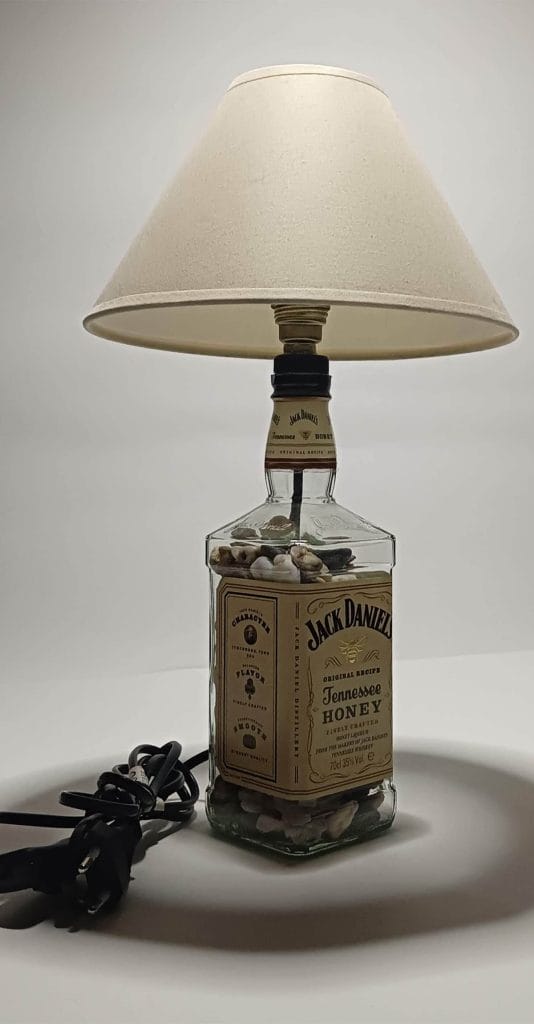 05_Gloaming Honeybee_Jack Honey_bottlelamp_side